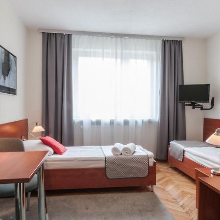 Hotel Komes Skarżysko-Kamienna Exteriér fotografie