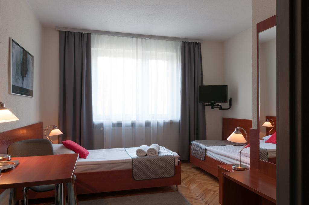 Hotel Komes Skarżysko-Kamienna Exteriér fotografie