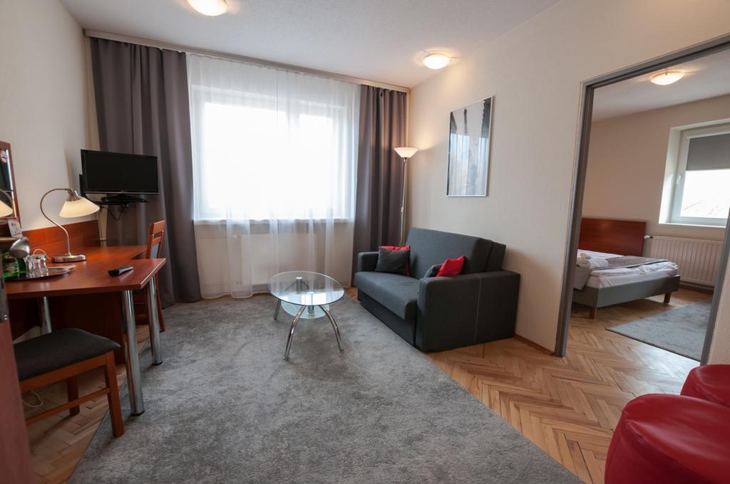Hotel Komes Skarżysko-Kamienna Exteriér fotografie
